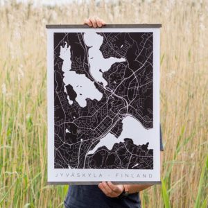 Jyväskylä-juliste puukiinnikkeissä