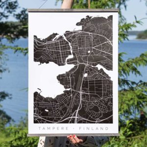 Tampere-juliste puukiinnikkeissä